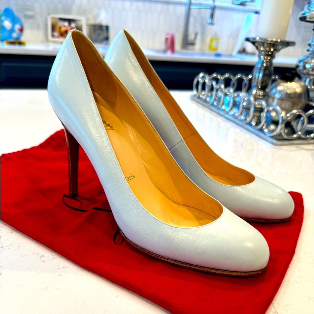 Christian Loubotin Classic Pump Sz 40